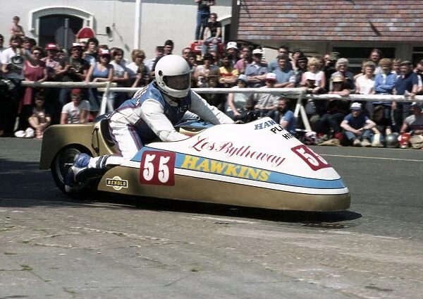 Cliff Pritchard & Kevin Morgan (Yamaha) 1985 Sidecar TT