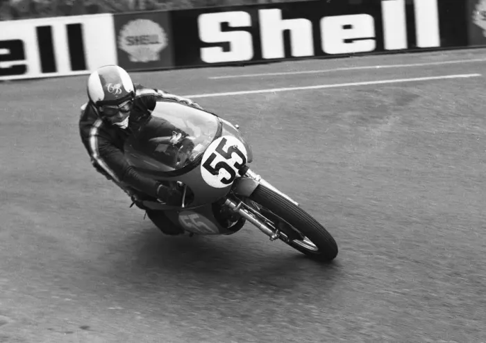 Framed Print : Clive Brown (Beart Aermacchi) 1970 Junior Manx Grand Prix Framed Print : Clive Brown (Beart Aermacchi) 1970 Junior Manx Grand Prix
