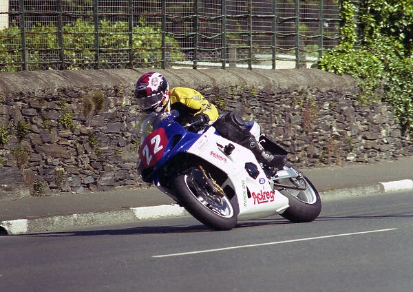 Colin Breeze (Suzuki) 2003 Production 1000 TT
