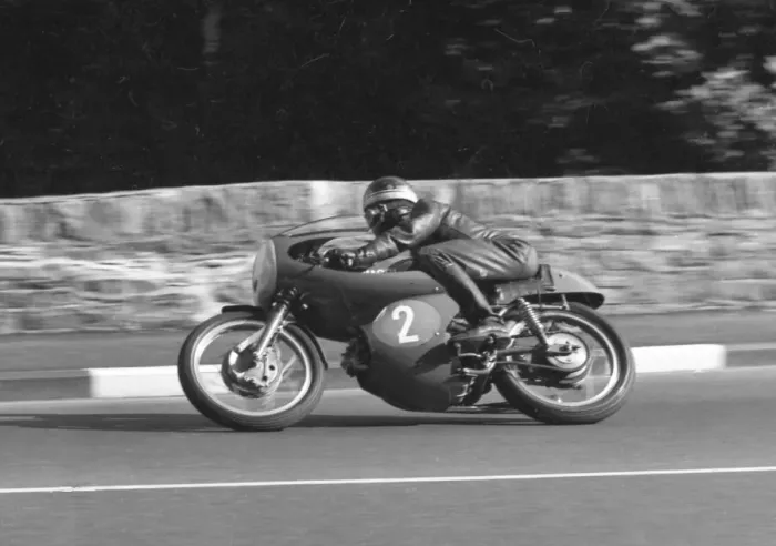 Framed Print : Colin Fenton (Aermacchi) 1965 Lightweight Manx Grand Prix Framed Print : Colin Fenton (Aermacchi) 1965 Lightweight Manx Grand Prix