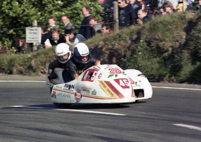 Framed Print : Colin Hopper & Kevin Ashworth (Armstrong) 1989 Sidecar TT Framed Print : Colin Hopper & Kevin Ashworth (Armstrong) 1989 Sidecar TT