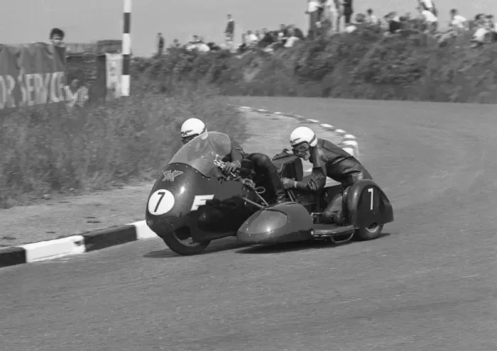 Framed Print : Colin Seeley & Wally Rawlings (Matchless) 1962 Sidecar TT Framed Print : Colin Seeley & Wally Rawlings (Matchless) 1962 Sidecar TT