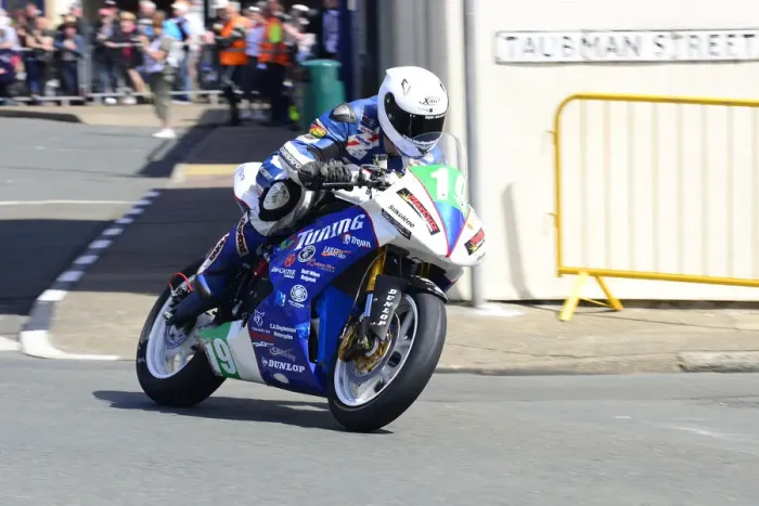Framed Print : Colin Stephenson (Suzuki) 2014 Lightweight TT Framed Print : Colin Stephenson (Suzuki) 2014 Lightweight TT