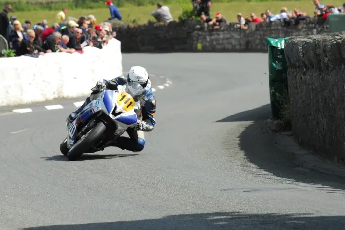 Framed Print : Colin Stephenson (Yamaha) 2015 Southern 100 Framed Print : Colin Stephenson (Yamaha) 2015 Southern 100
