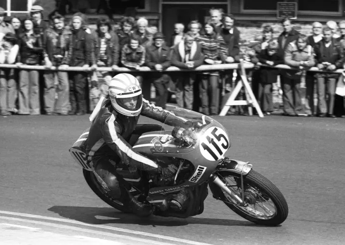 Framed Print : Colin Wilkinson (Honda) 1977 Senior Manx Grand Prix Framed Print : Colin Wilkinson (Honda) 1977 Senior Manx Grand Prix
