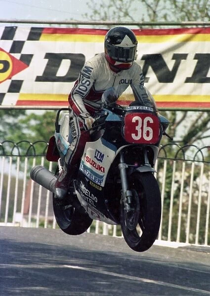 Colin Wilson (Suzuki) 1986 Production A TT