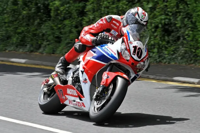 Framed Print : Conor Cummins (Honda) 2014 Senior TT Framed Print : Conor Cummins (Honda) 2014 Senior TT