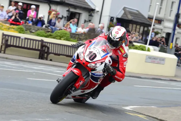 Framed Print : Conor Cummins (Honda) 2014 Senior TT Framed Print : Conor Cummins (Honda) 2014 Senior TT