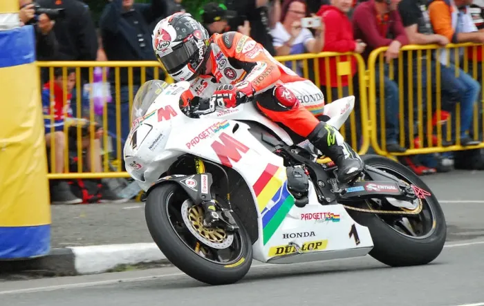 Framed Print : Conor Cummins (Padgett Honda) 2018 Superbike TT Framed Print : Conor Cummins (Padgett Honda) 2018 Superbike TT