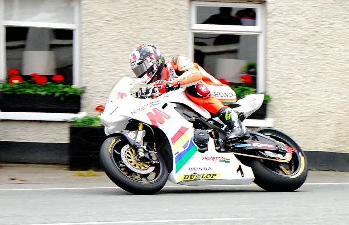 Framed Print : Conor Cummins (Padgetts Honda) 2018 SuperbikeTT