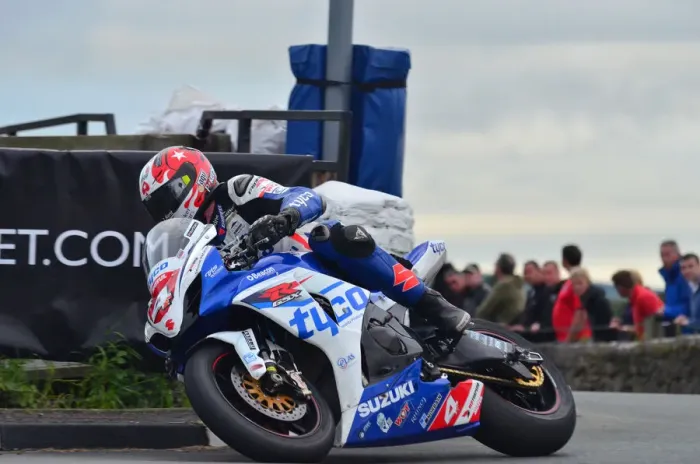 Framed Print : Conor Cummins (Tyco Suzuki) 2012 Southern 100