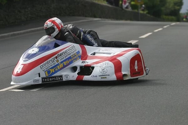 Conrad Harrison & Mike Aylott (Shelbourne Honda) 2012 Sidecar TT