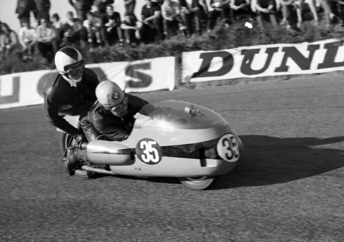 Framed Print : Bill Copson & Francis Higginbottom (BMW) 1968 Sidecar TT Framed Print : Bill Copson & Francis Higginbottom (BMW) 1968 Sidecar TT