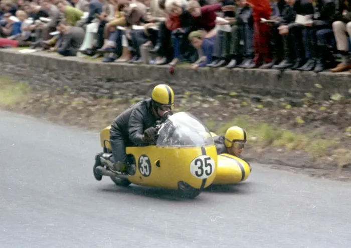 Framed Print : Bill Copson & Harvey Sunderland (BSA) leaves Braddan Bridge: 1965 Sidecar TT Framed Print : Bill Copson & Harvey Sunderland (BSA) leaves Braddan Bridge: 1965 Sidecar TT