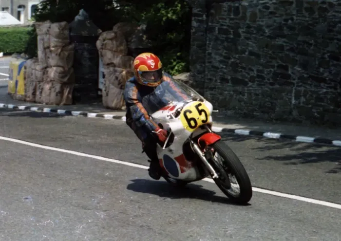 Framed Print : Courtney Junk (Yamaha) 1978 Senior TT Framed Print : Courtney Junk (Yamaha) 1978 Senior TT