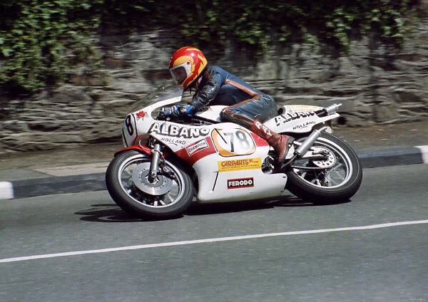 Courtney Junk (Yamaha) 1982 Classic TT