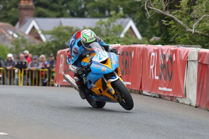 Framed Print : Craig Neve (Kawasaki) 2022 Supersport TT Framed Print : Craig Neve (Kawasaki) 2022 Supersport TT