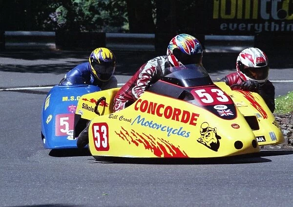 Bill Crook & Ian Gemmell (Jacobs Starfire) 2002 Sidecar TT