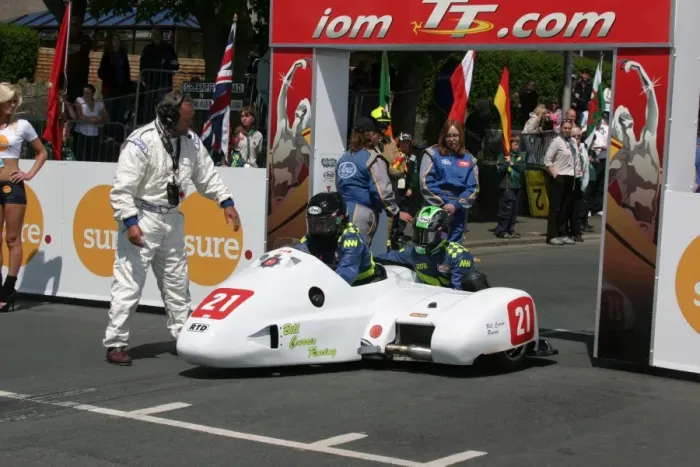 Framed Print : Bill Currie & Robert Biggs (LCR Yamaha) 2009 Sidecar TT Framed Print : Bill Currie & Robert Biggs (LCR Yamaha) 2009 Sidecar TT