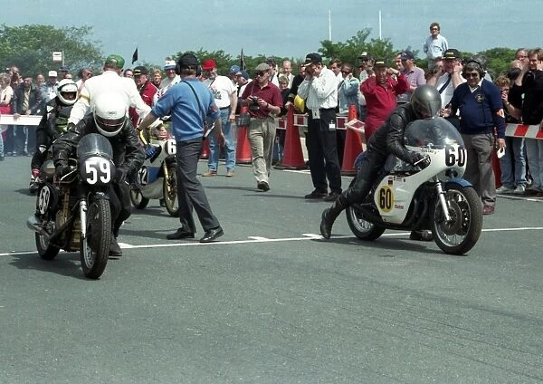 Cyril Malem (URS Seeley) and Peter Marriott (AJS) 1993 Classic Lap