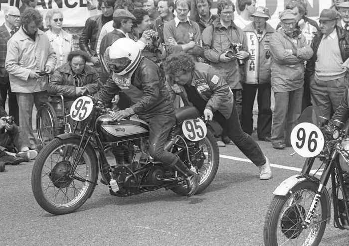 Framed Print : D B Clift (Norton) 1980 Classic Parade Lap Framed Print : D B Clift (Norton) 1980 Classic Parade Lap