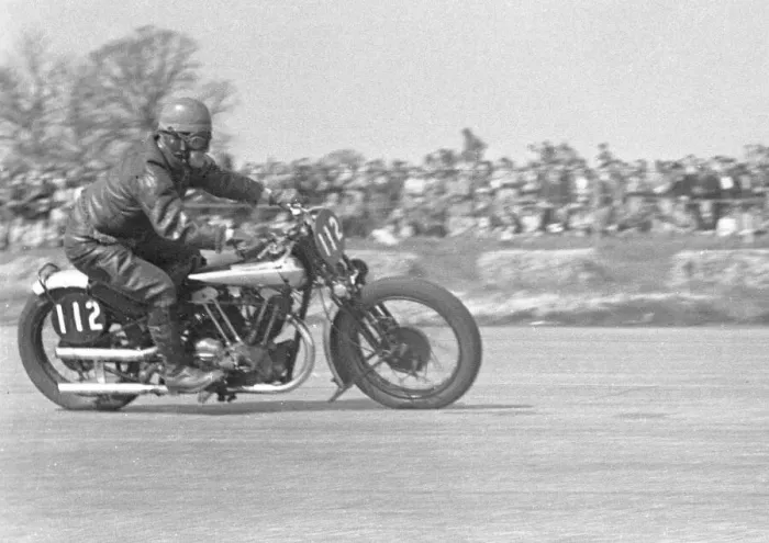 Framed Print : D Pickering (Brough Superior) 1950 Silverstone Vintage race Framed Print : D Pickering (Brough Superior) 1950 Silverstone Vintage race