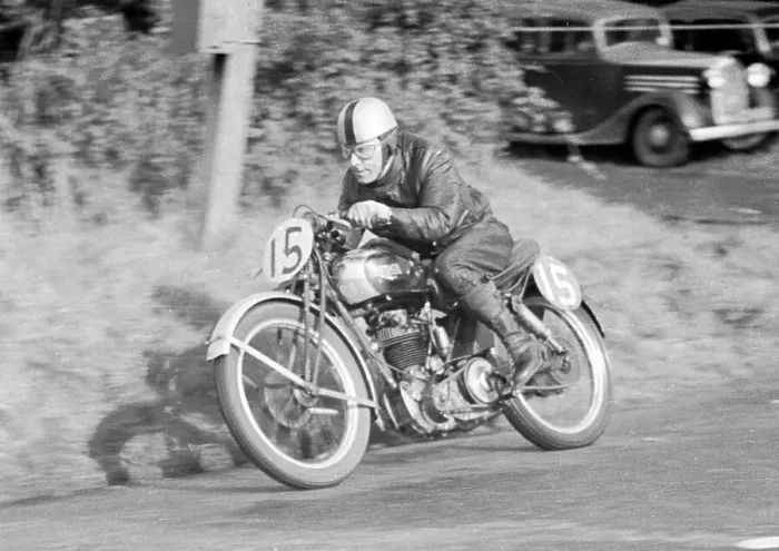 Framed Print : D W Pearce Pike Rudge 1952 Lightweight Ulster Grand Prix Framed Print : D W Pearce Pike Rudge 1952 Lightweight Ulster Grand Prix