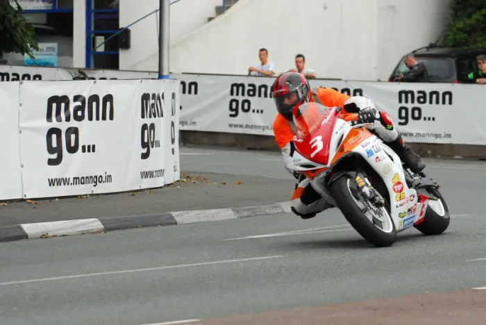 Framed Print : Daley Mathison (Suzuki) 2013 Newcomers Manx Grand Prix