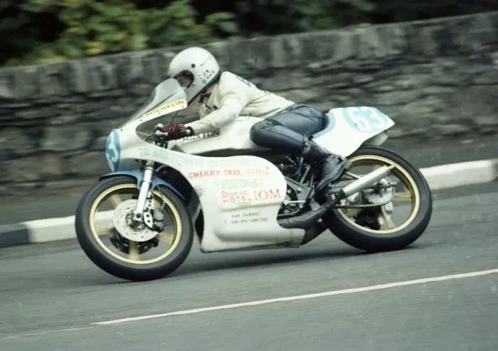 Framed Print : Damian Fairhurst (Yamaha) 1982 Newcomers Manx Grand Prix Framed Print : Damian Fairhurst (Yamaha) 1982 Newcomers Manx Grand Prix