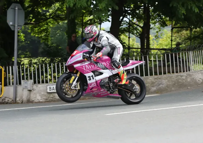 Framed Print : Dan Cooper (BMW) 2018 Superbike TT Framed Print : Dan Cooper (BMW) 2018 Superbike TT