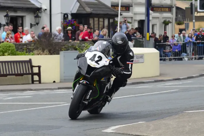 Framed Print : Dan Hegarty (Kawasaki) 2014 Senior TT Framed Print : Dan Hegarty (Kawasaki) 2014 Senior TT