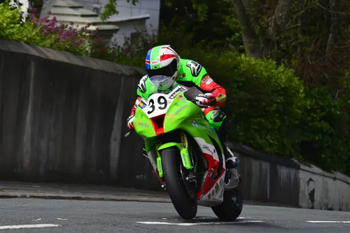 Framed Print : Dan Hegarty (Kawasaki) 2015 Superbike TT Framed Print : Dan Hegarty (Kawasaki) 2015 Superbike TT
