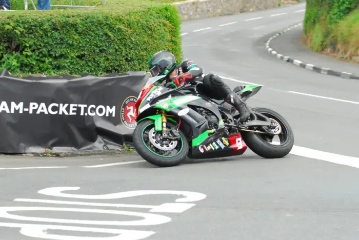 Framed Print : Dan Hegarty (Kawasaki) 2016 Southern 100 Framed Print : Dan Hegarty (Kawasaki) 2016 Southern 100