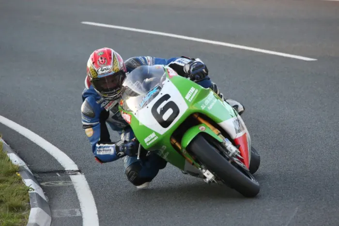 Framed Print : Dan Kneen (Kawasaki) 2016 Superbike Classic TT Framed Print : Dan Kneen (Kawasaki) 2016 Superbike Classic TT