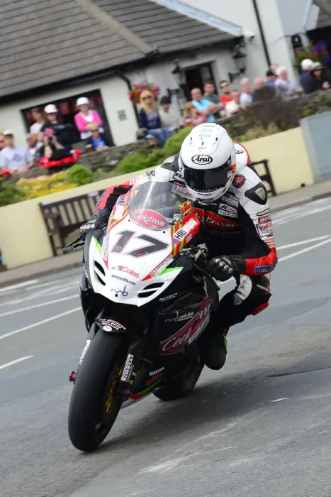 Framed Print : Dan Kneen (Suzuki) 2014 Senior TT Framed Print : Dan Kneen (Suzuki) 2014 Senior TT