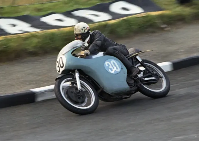 Framed Print : Dan Shorey (Norton) 1966 Junior TT Framed Print : Dan Shorey (Norton) 1966 Junior TT