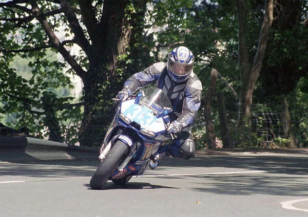 Dan Stewart (Yamaha) 2002 Junior 600 TT