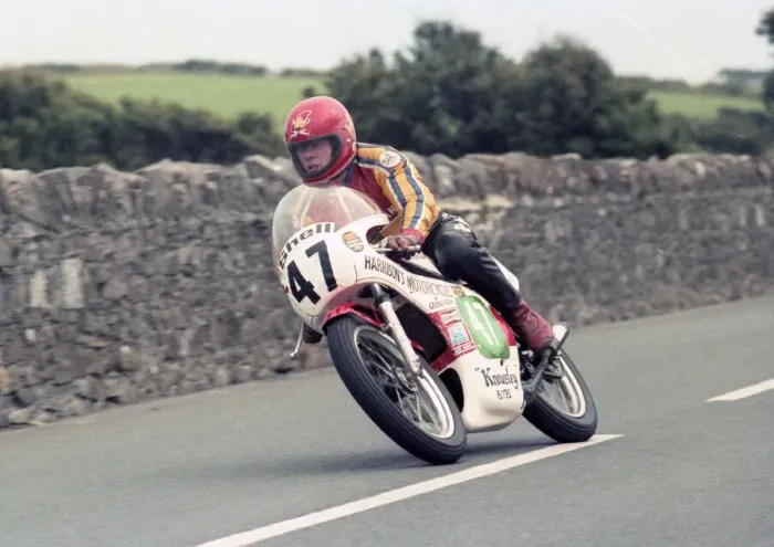 Framed Print : Danny Shimmin (Harrison Yamaha) 1981 Southern 100 Framed Print : Danny Shimmin (Harrison Yamaha) 1981 Southern 100