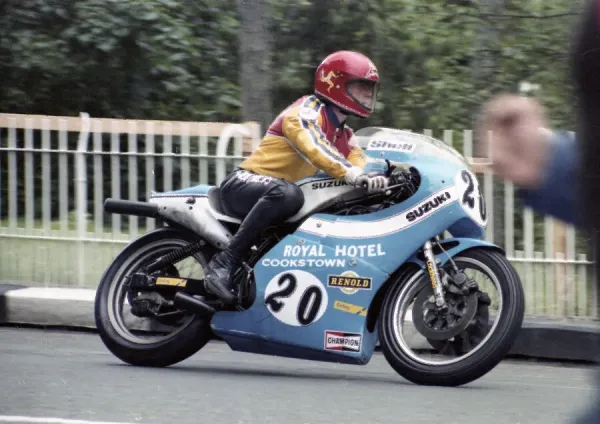 Danny Shimmin (Suzuki) 1980 Classic TT Print. Art Prints, Posters