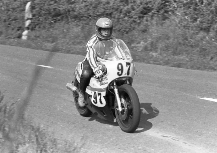 Framed Print : Danny Shimmin (Suzuki) 1981 Jurby Road Framed Print : Danny Shimmin (Suzuki) 1981 Jurby Road