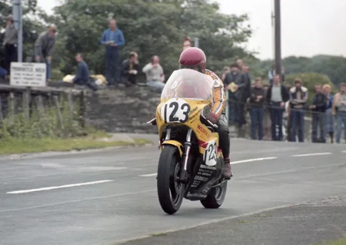 Framed Print : Danny Shimmin (Suzuki) 1982 Southern 100 Framed Print : Danny Shimmin (Suzuki) 1982 Southern 100
