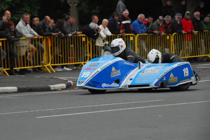 Framed Print : Darren Hope & Shaun Parker (Suzuki DMR) 2017 Sidecar TT Framed Print : Darren Hope & Shaun Parker (Suzuki DMR) 2017 Sidecar TT