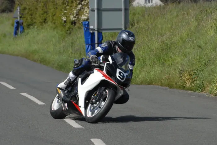 Framed Print : Darryl McGeown (Suzuki) 2009 Jurby Road Framed Print : Darryl McGeown (Suzuki) 2009 Jurby Road