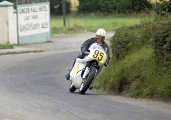 Framed Print : Darryl Pendlebury (Norton) 1968 Senior Manx Grand Prix Framed Print : Darryl Pendlebury (Norton) 1968 Senior Manx Grand Prix