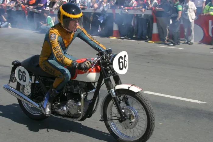Framed Print : Darryl Pendlebury (Triumph) 2007 TT Parade Lap Framed Print : Darryl Pendlebury (Triumph) 2007 TT Parade Lap