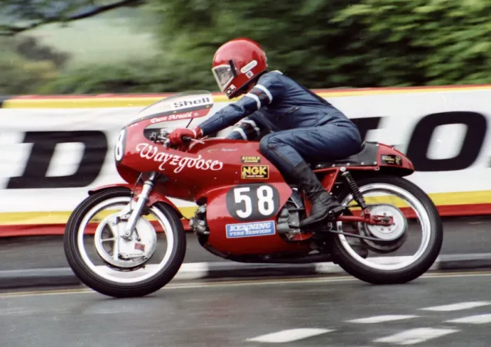 Framed Print : Dave Arnold (Aermacchi) 1980 Formula Three TT Framed Print : Dave Arnold (Aermacchi) 1980 Formula Three TT