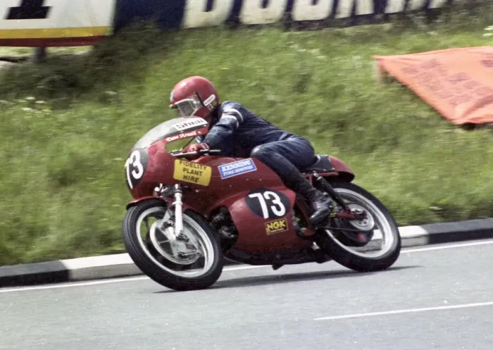 Framed Print : Dave Arnold (Aermacchi) 1981 Formula 2 TT Framed Print : Dave Arnold (Aermacchi) 1981 Formula 2 TT