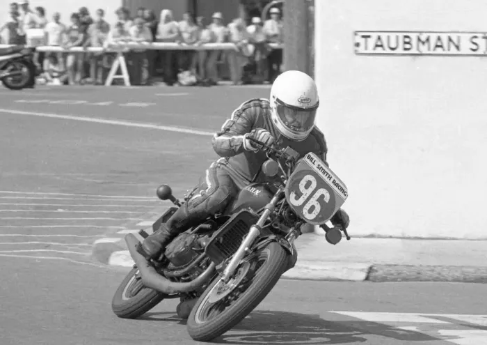 Framed Print : Dave Auckland (Yamaha) 1984 Production TT Framed Print : Dave Auckland (Yamaha) 1984 Production TT