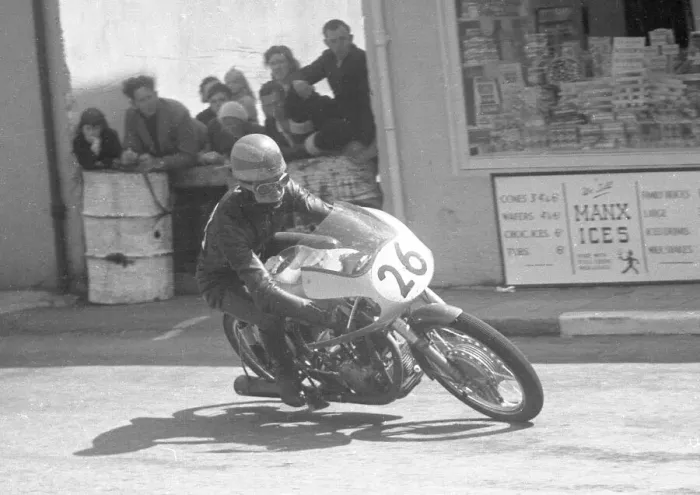 Framed Print : Dave Chadwick Uducati) 1958 Ultra Lightweight TT Framed Print : Dave Chadwick Uducati) 1958 Ultra Lightweight TT