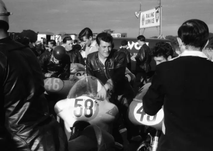 Framed Print : Dave Degens (Matchless) 1962 Senior Manx Grand Prix Framed Print : Dave Degens (Matchless) 1962 Senior Manx Grand Prix